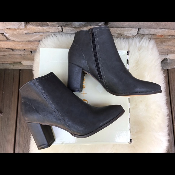 Chase and Chloe Sam Boots NWT - Picture 7 of 10